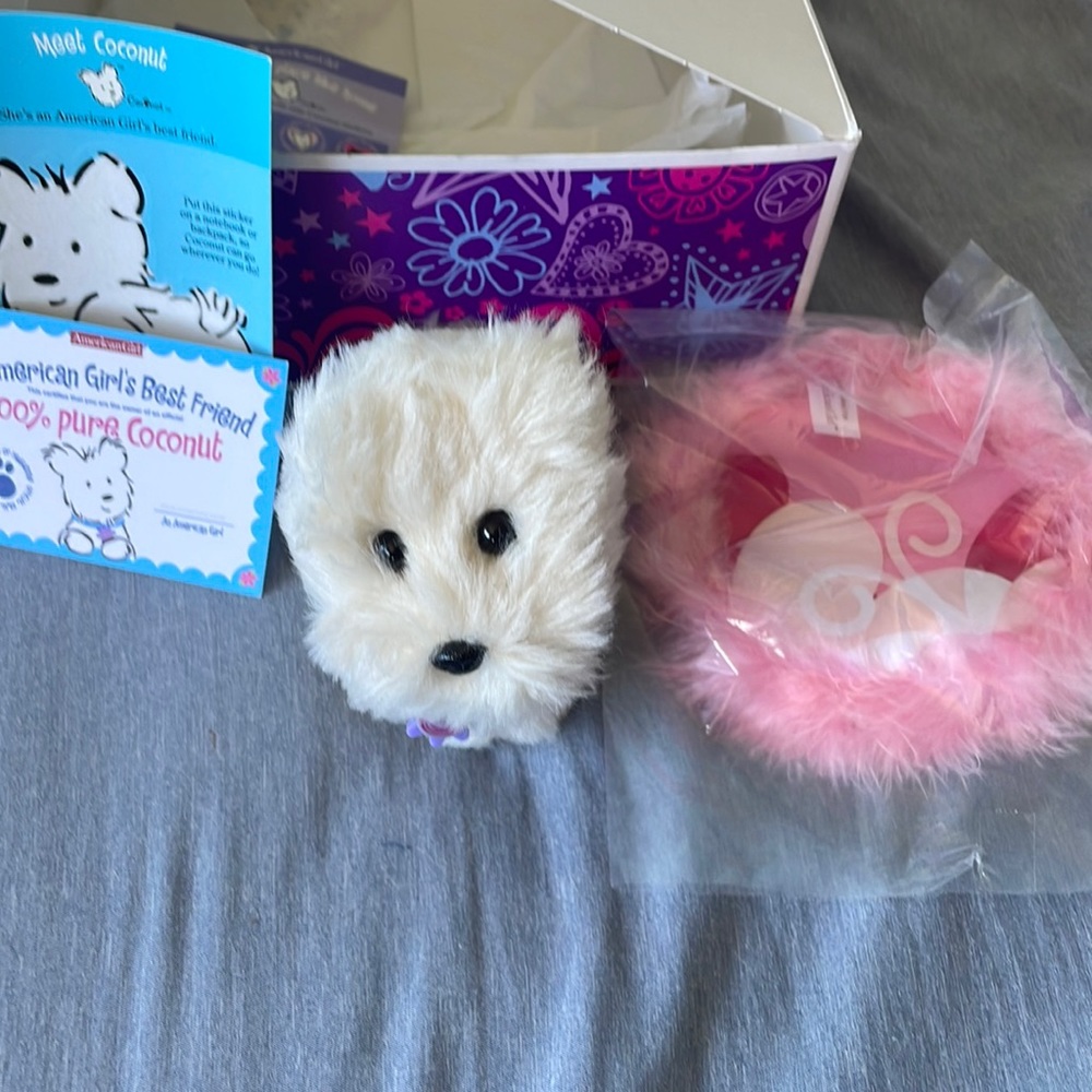 American Girl Coconut with pink mat
